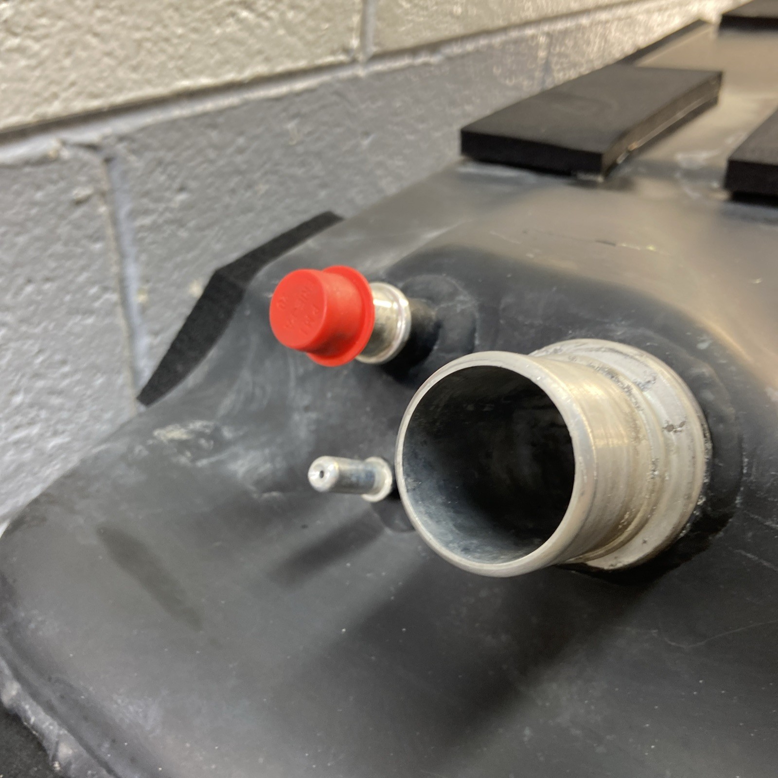 2018-2023 Ferrari Portofino 3.8L Fuel Gas Tank 21.1 Gallons OEM 333688