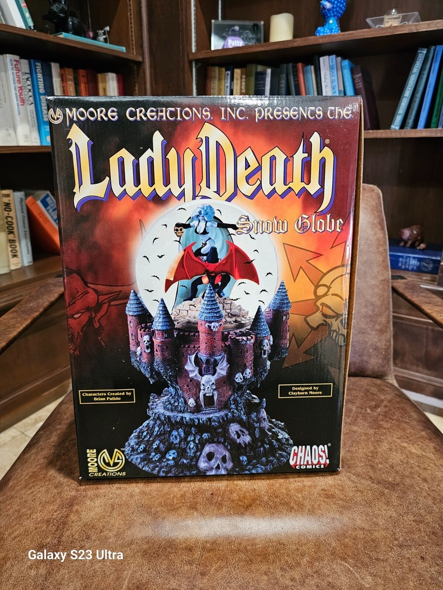 特撮 Lady Death Snow Globe Lady Death vs Purgatori Musical Snow Globe (Chaos Comics