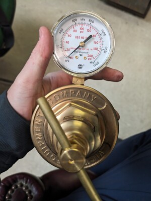 VICTOR MODEL L711D-500 PRESSURE REGULATOR 0780-1199 LP HYDROGEN NEVER USED NEW