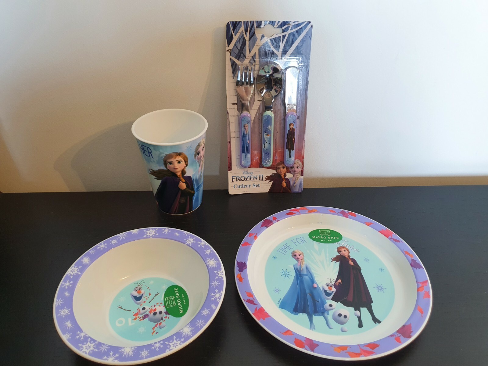 disney frozen dinner set