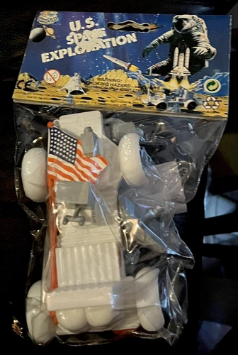VINTAGE HING FAT U.S. SPACE EXPLORATION PLASTIC SOLDIERS NEW SEALED BAG