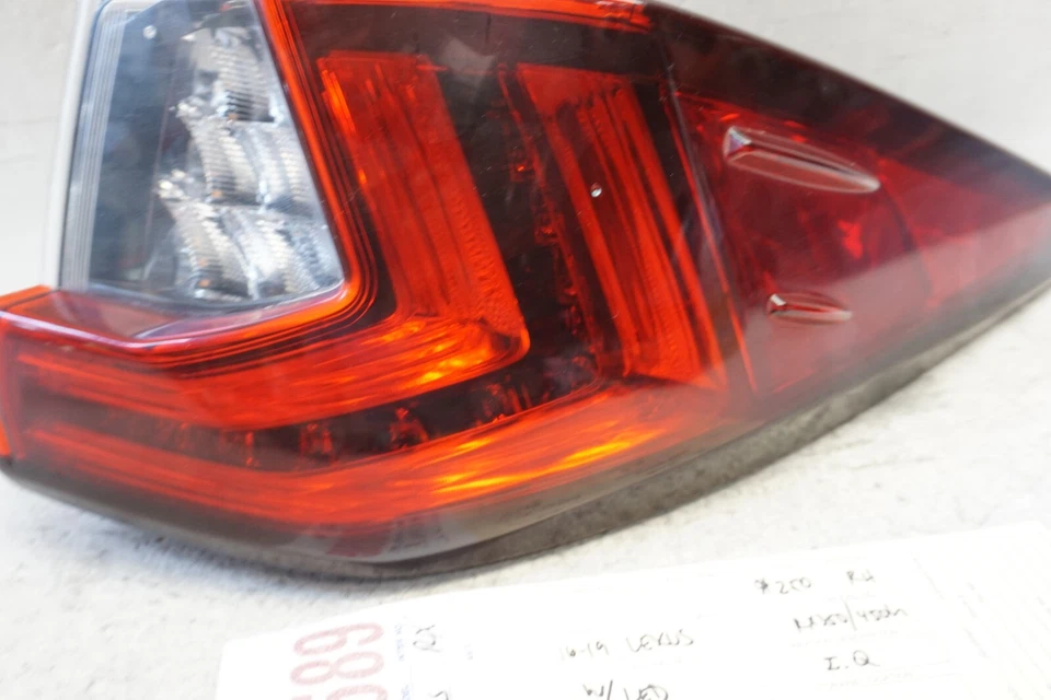 Luz trasera LED para pasajero derecho Lexus RX350 RX 450h 2016-2019 OEM 2017 JD108589 Foto 4 de 4
