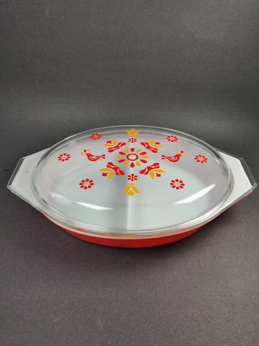 1970's Pyrex Friendship Pattern Divided Casserole Dish with Clear Lid 1.5qt