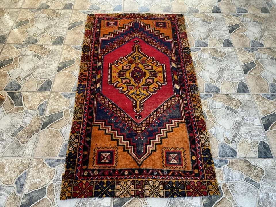 1980s Geometric Turkish Vintage Tribal Handmade Anatolian Area Rug 2′7.9″×4′10.6 - Image 2 of 4