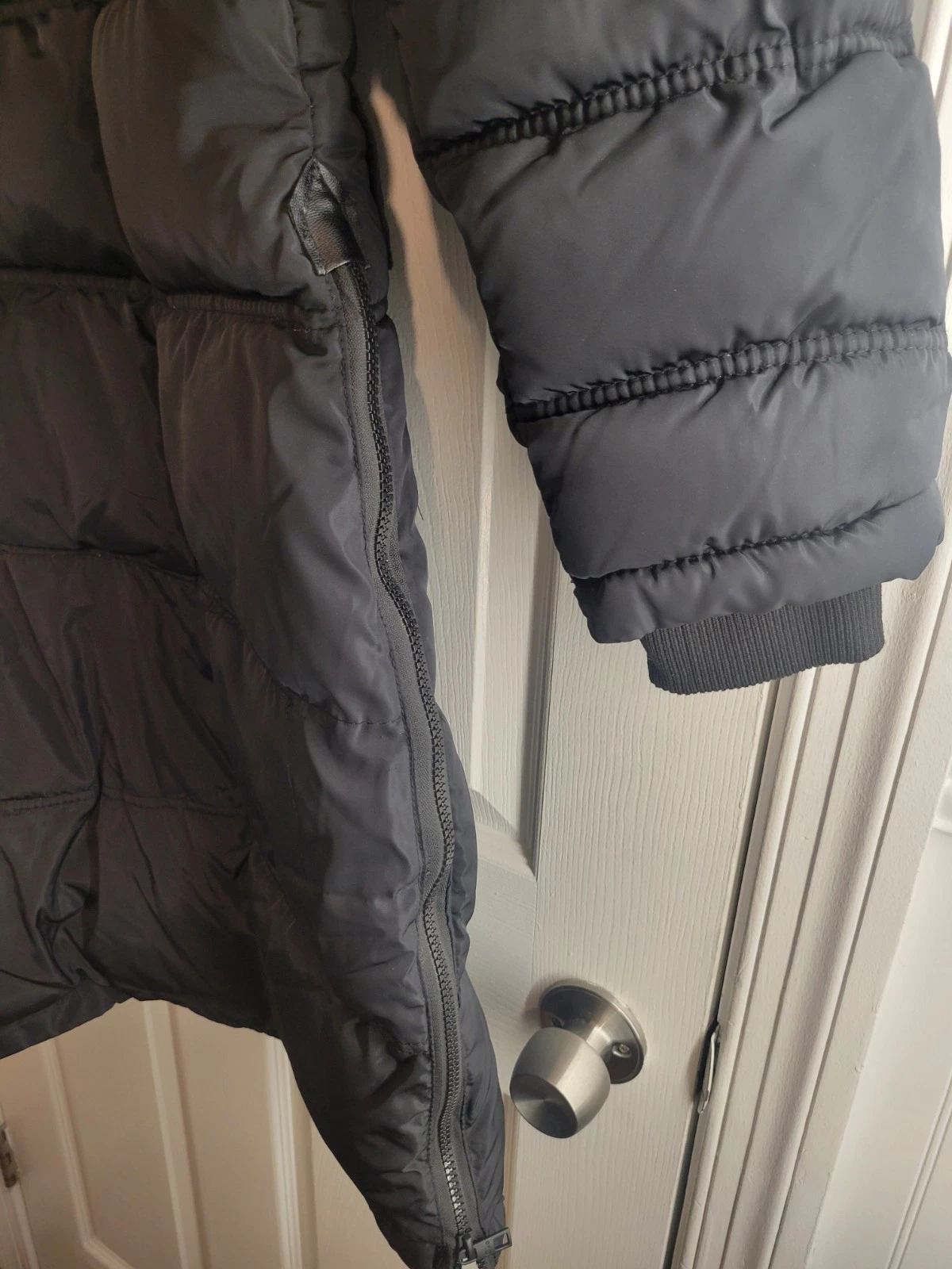 CANADA GOOSE Cappuccio pelliccia sintetica nuovo con etichette Canada Weather Gear Super Triple Goose zip bottone nero taglia L