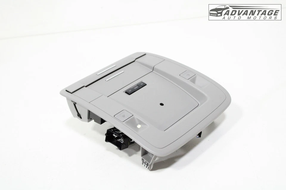 2017-2020 GMC YUKON FRONT ROOF OVERHEAD CONSOLE DOME LIGHT LAMP SWITCH OEM - Image 2 of 4