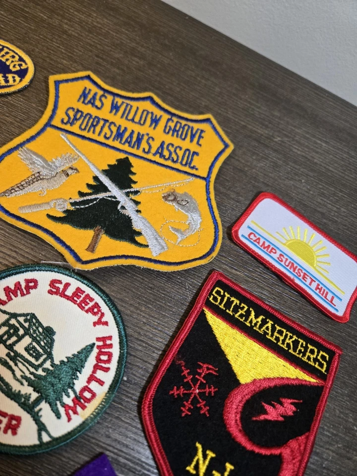 Lot Of Vintage 70s 80s 80s Sew On Patches Bags Jean Leather Jackets Mixed Themes - Image 4 of 4