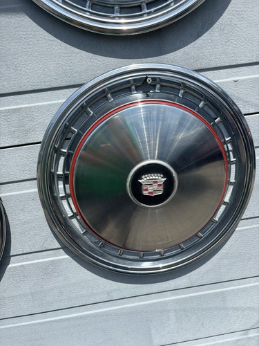 1977 Cadillac Coupe Deville Fleetwood 15” Sedan Deville. Beautiful Stainless Set - Picture 4 of 14