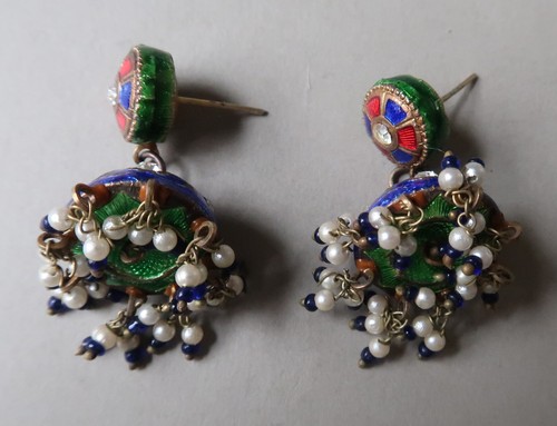 Vintage 3.5cm Long Indian Enameled Metal Post Dangle Earrings - Picture 2 of 5