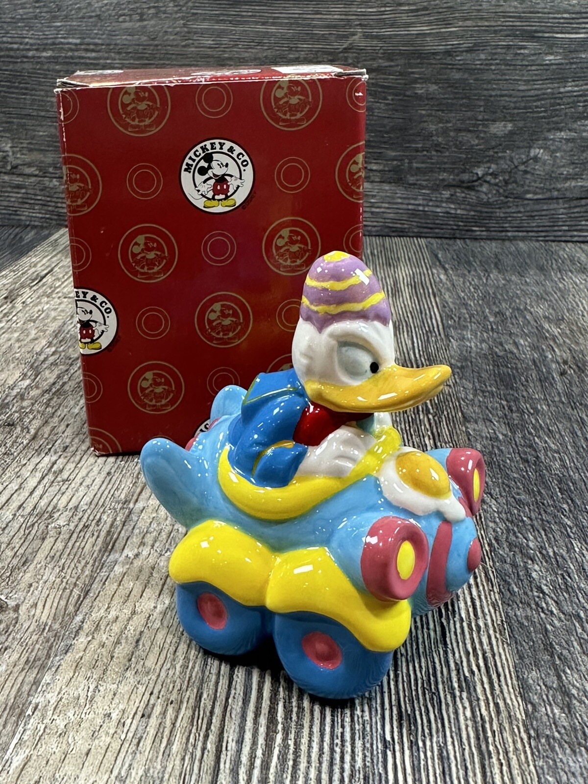 Enesco Disney Easter Eggpress Donald Duck Race Car Ceramic Figurine 249890 Box