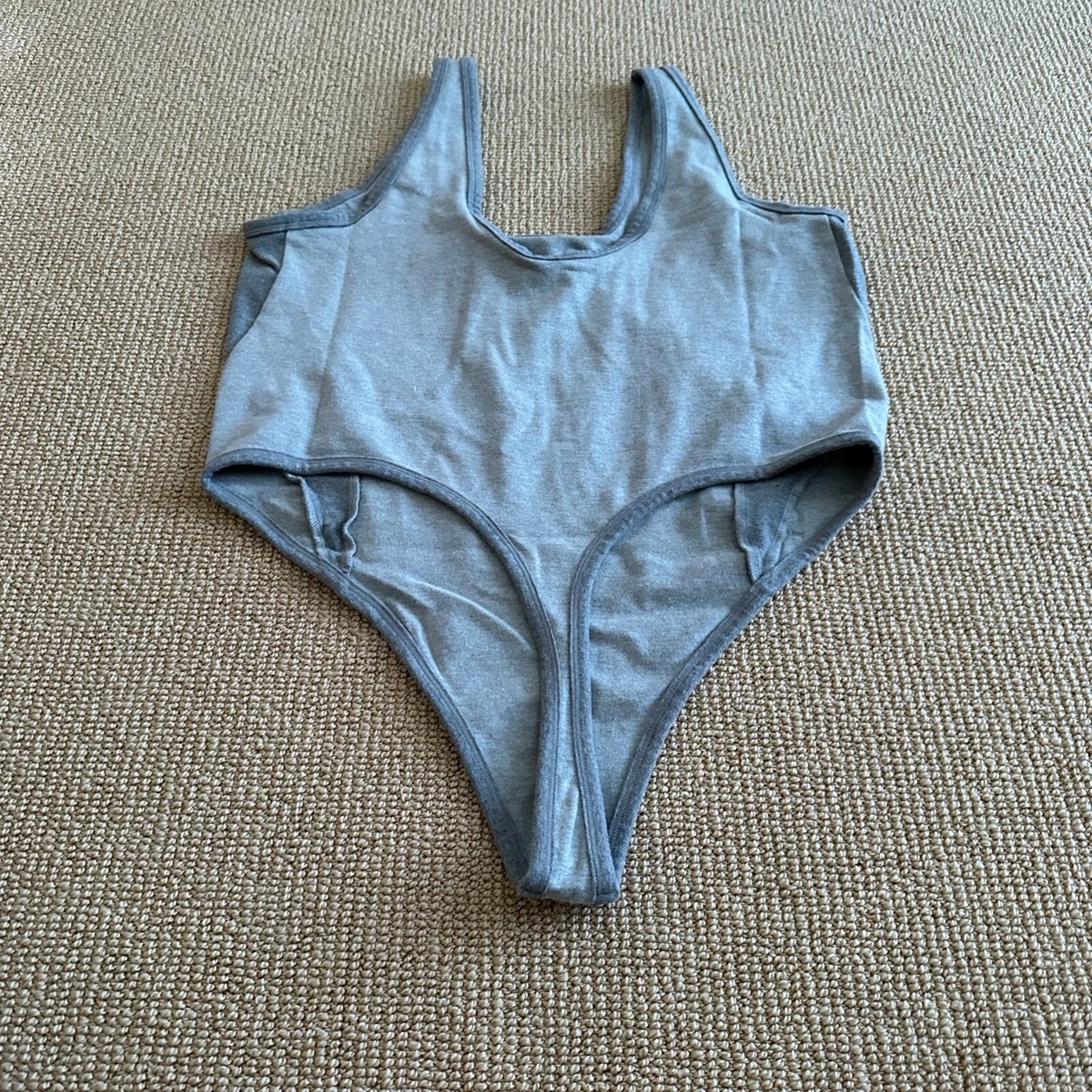 下着・アンダーウェア ESTHE / Sheer lace gathered bodysuit