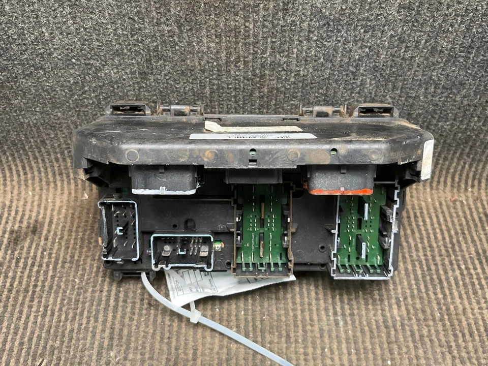 Fits 2011 Jeep Liberty, TIPM, Engine Fuse Box, OEM:04692331AD Foto 2 de 4