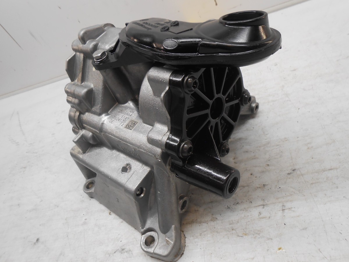 Genuine BMW Engine Oil Vacuum Pump 11417624135 / 7624135