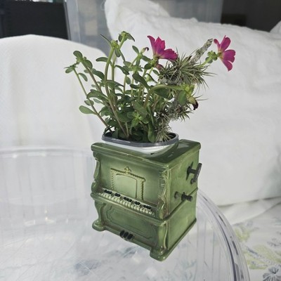 Vintage Musical Piano Planter by RELPO