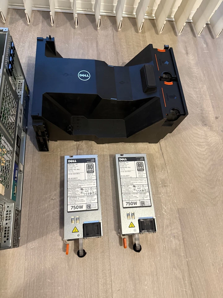 Dell PowerEdge T620 Server – Xeon E5-2690 v2 / PERC H710 / Dual 750 W PSUs - Image 3 of 4