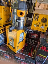 Titan TTB775VAC 1400W 20Ltr  Wet & D Vacuum 220-240V (used Bare Unit  )
