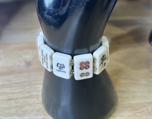 Mahjong Tile Bracelet With Lobster Claw Clasp Stretch 7” To Stretch 8 1/2”