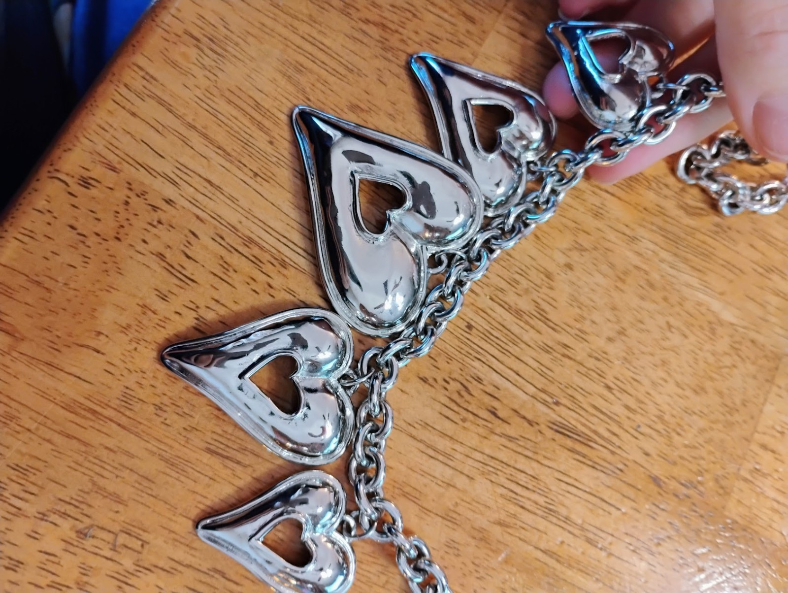 Chunky Heart statement necklace - image 2