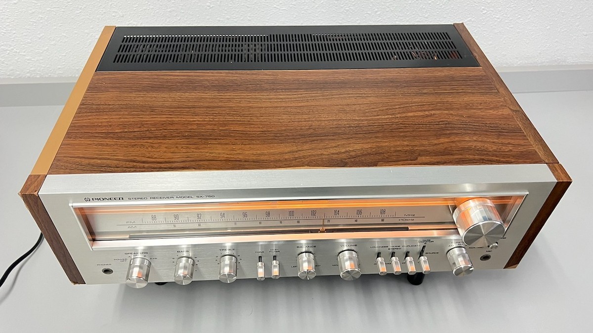 Pioneer SX-750 Stereo Receiver – Excellent Working Order, Read