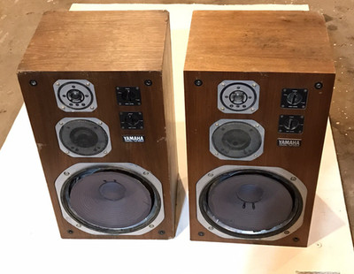 YAMAHA NS-690Ⅱ スピーカー ペア ジャンク 現状品【12-266】 Set of Vintage Yamaha NS-690 II speakers with grills. Partially