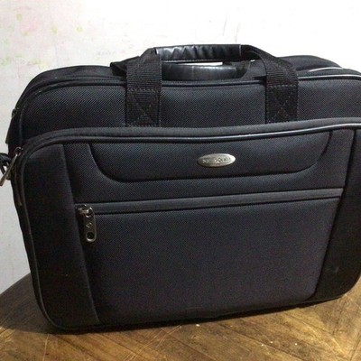 Samsonite Uplift Bifold Garment Bag Black 17x13x7