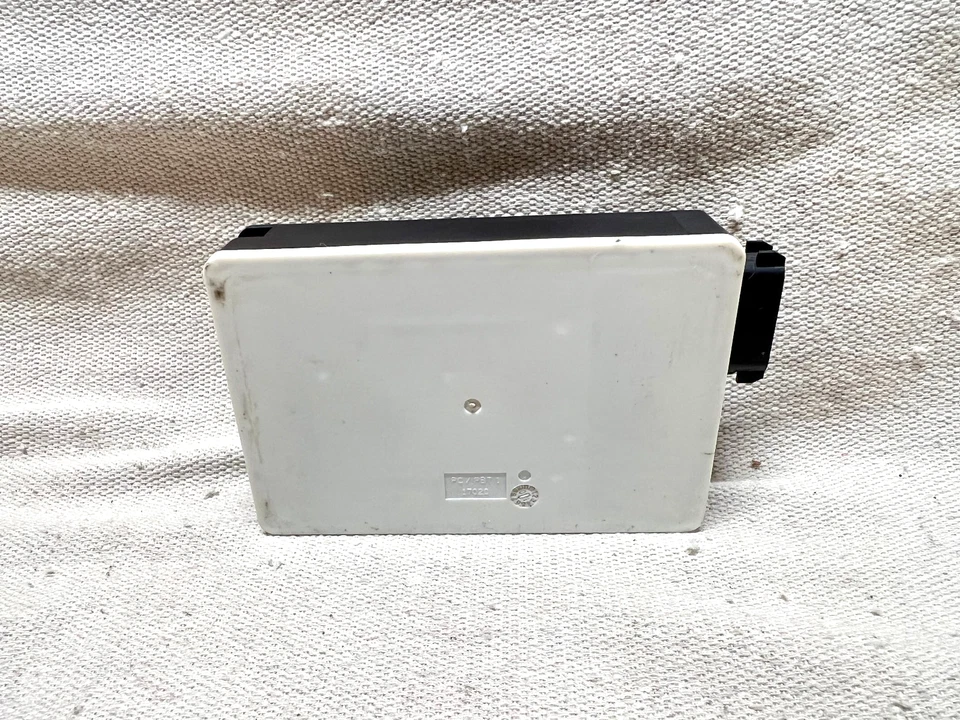 2010-2014 Mercedes ML350 ML550 GL350 GL550 Blind Spot Alert Sensor Module OEM - Image 2 of 4