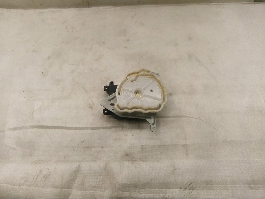 Toyota 8710602040 сервопривод