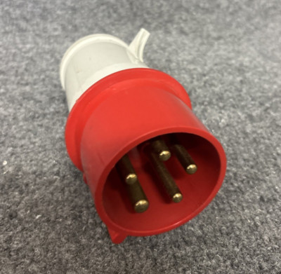 Bals Cee Norm TYP208 32-6H Quick Connect Commando Plug 3-Pole Used