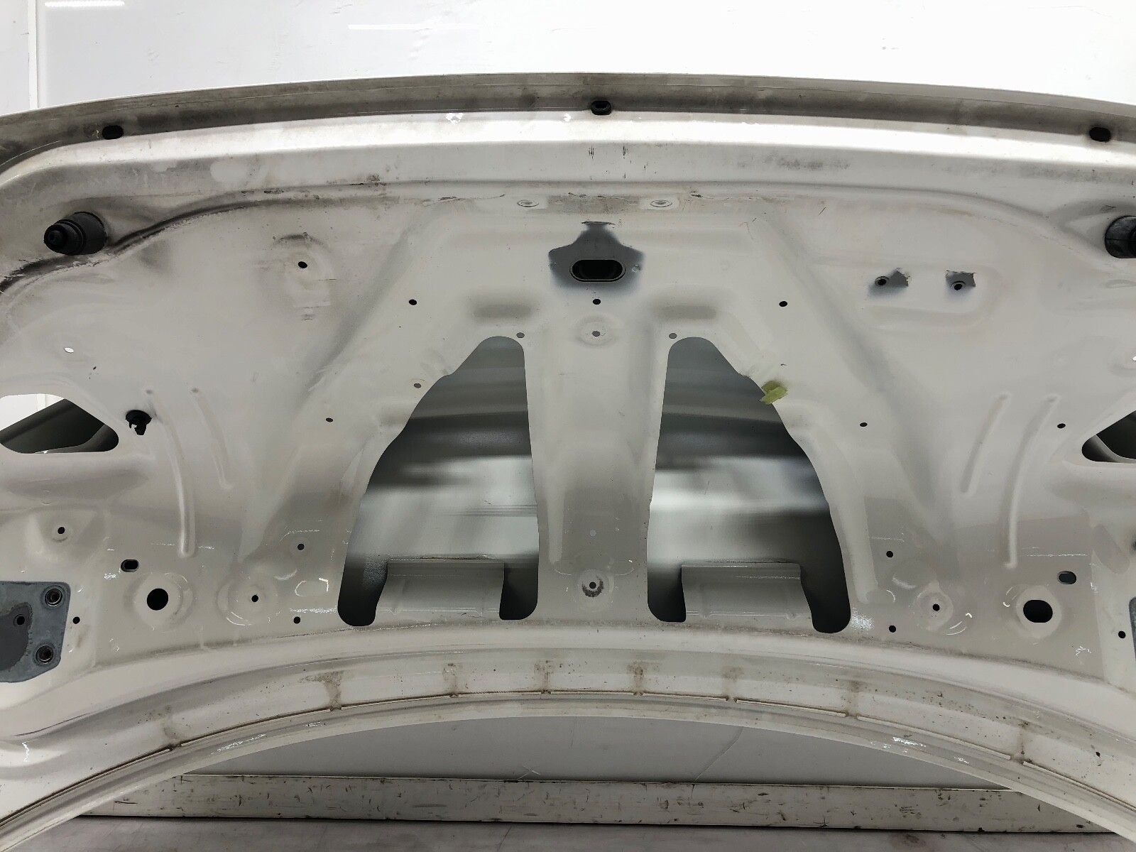 2014-2022 MASERATI GHIBLI TRUNK LID PANEL OEM BIANCO WHITE.