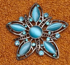 Blue Star Snowflake Brooch Silver Tone Blue Rhinestone Pin Costume Jewelry 2"
