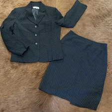 Le Suit 2-Piece Blazer Skirt Black Professional Classy Dress Suit Set