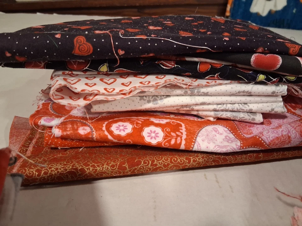 Lote vintage de retalhos de tecido de costura estampas de corações acolchoamento artesanato 6 lb - Imagem 3 de 4