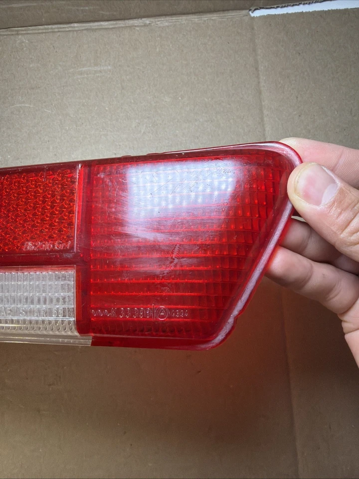 LENTE LUZ TRASERA IZQUIERDA MERCEDES BENZ W113 PAGODA 280SL SOLO USADA ¡VER FOTOS! Foto 2 de 4