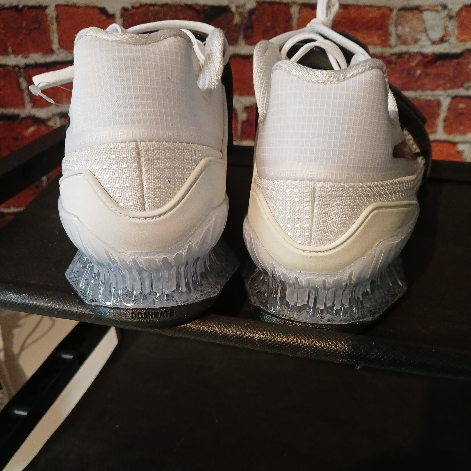 SAOLA Scarpe da sollevamento pesi Nike uomo taglia 8 Romaleos 4 bianco bianco nero CD3463 101 NUOVE