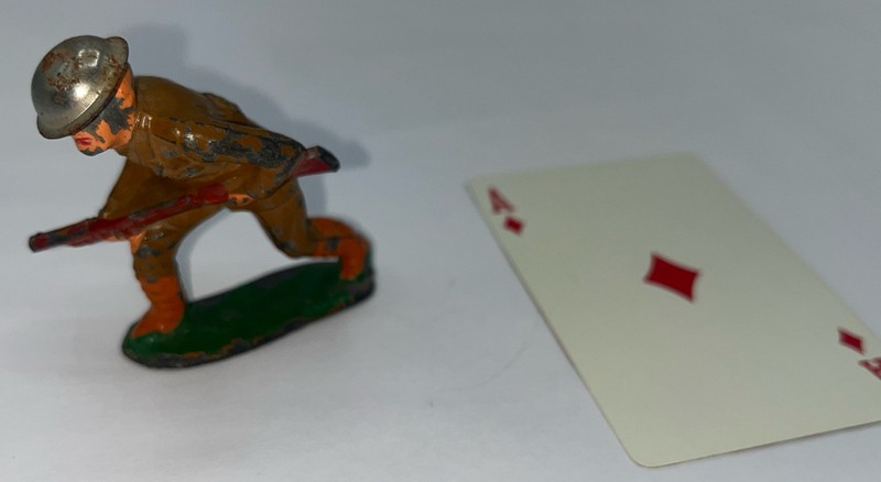 Antique Barclay Manoil 1930’s Soldier Sneaking With Rifle Aiming Vintage