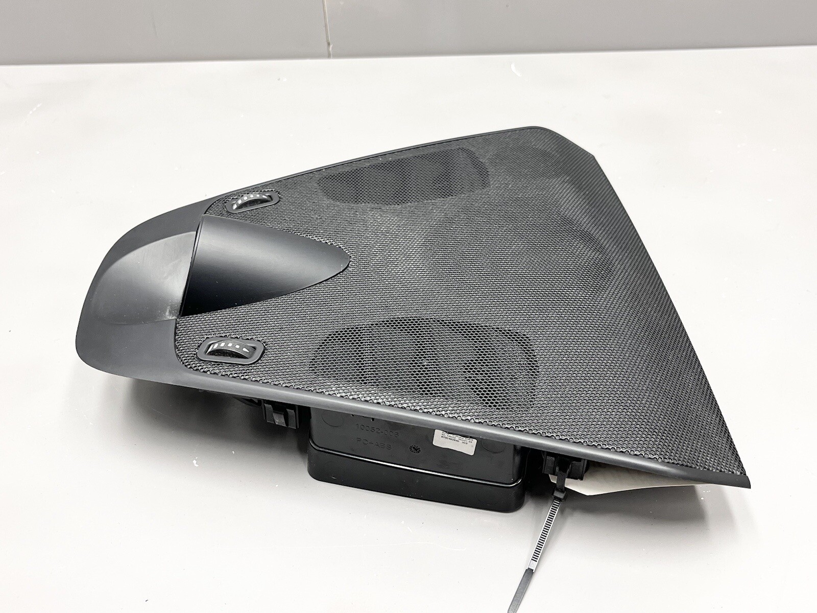 ⭐️2017-2020 MASERATI LEVANTE CENTER DASH TOP TRIM PANEL SPEAKER COVER BEZEL OEM