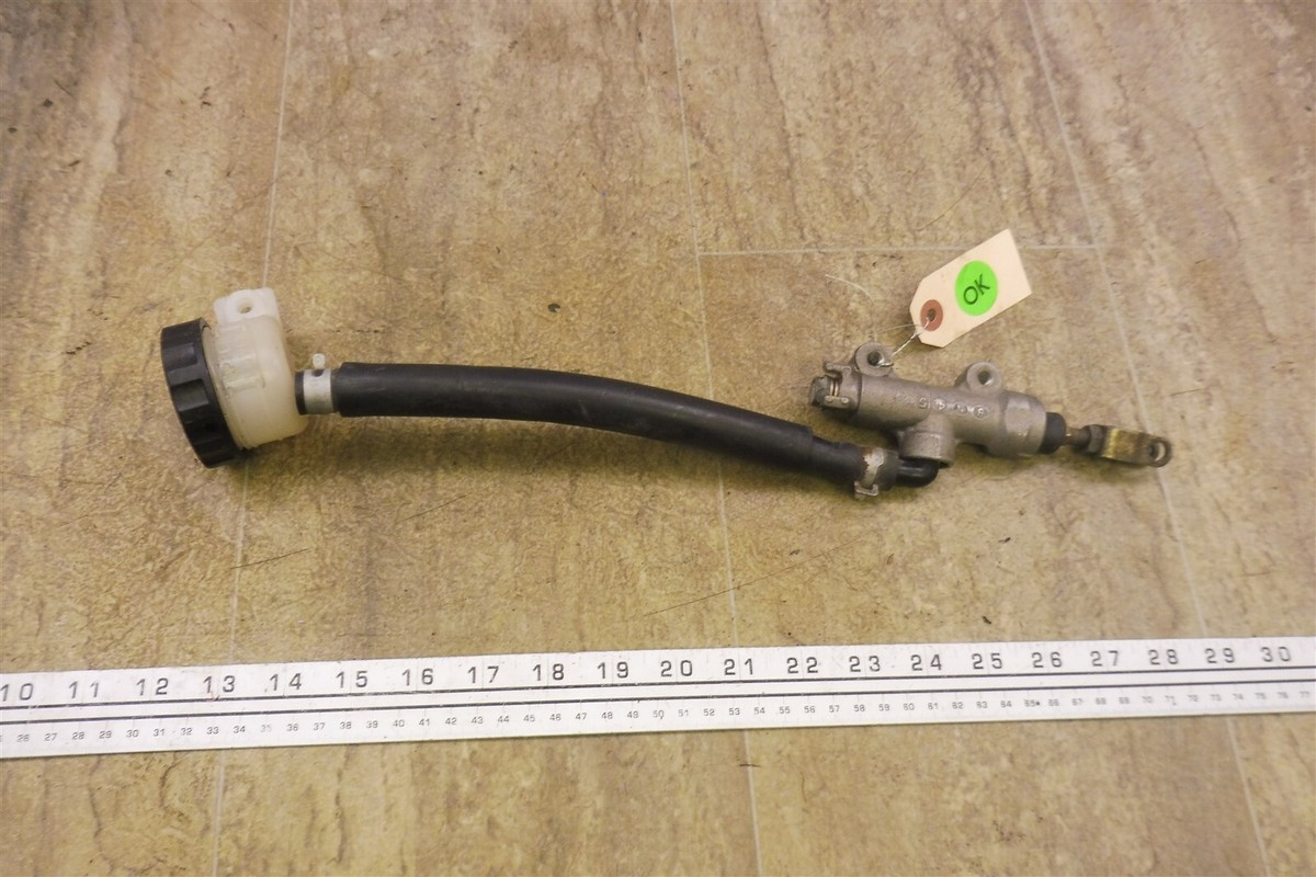 のぶじん 1999 Kawasaki ZX600 Ninja K153-1) rear brake master cylinder
