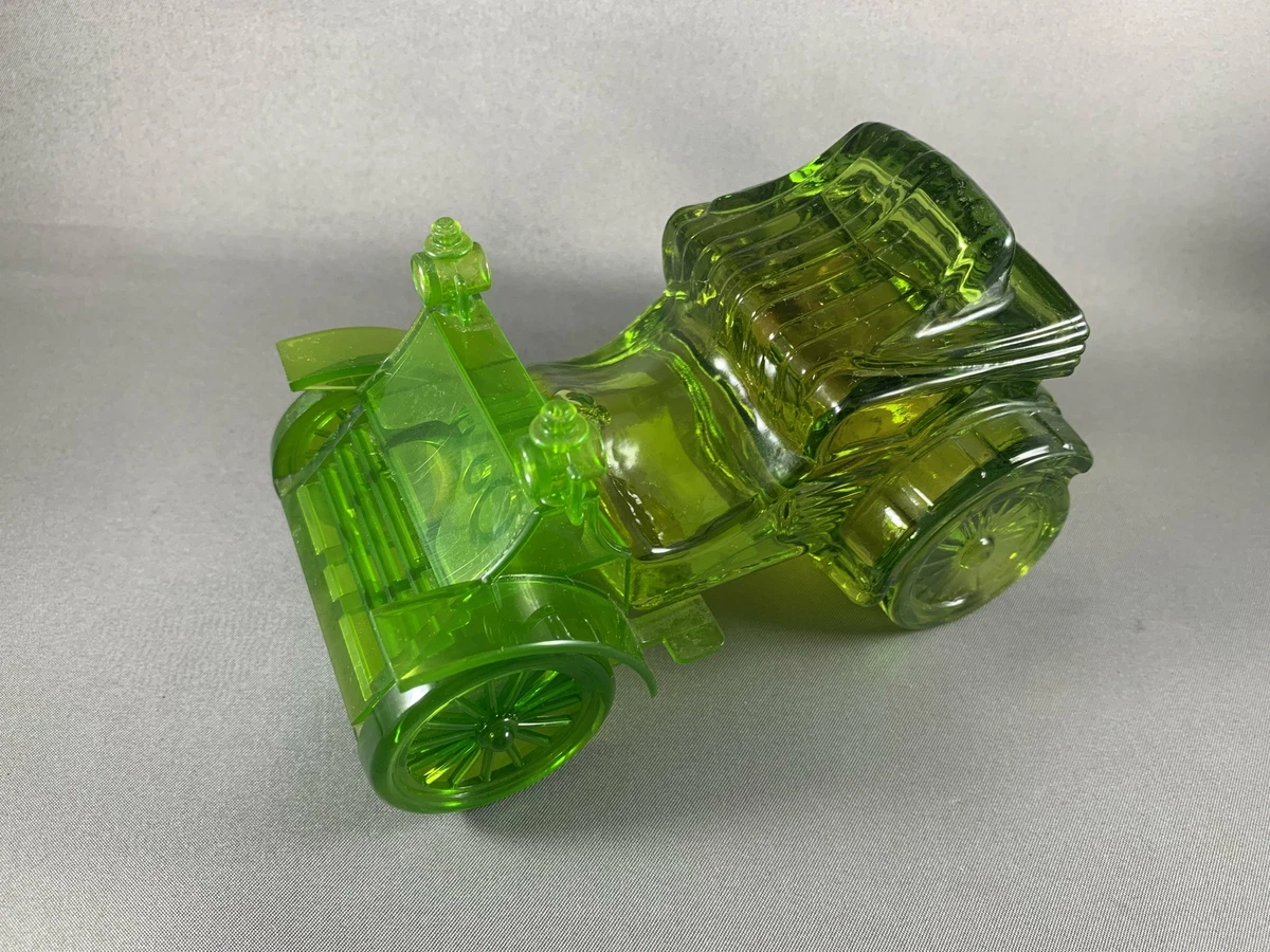 Avon Tai Winds After Shave Glass Bottle Green Veteran Car 1902
