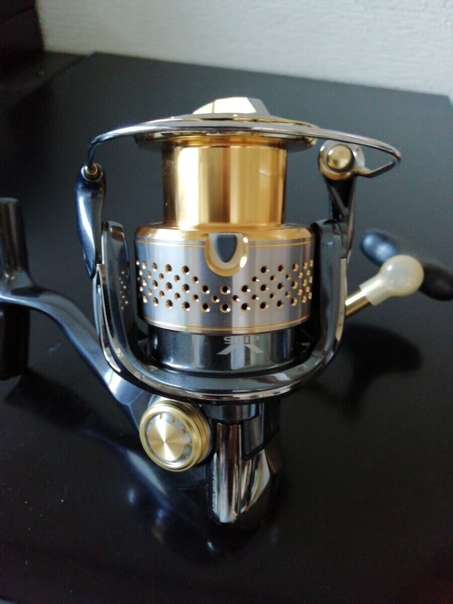 Shimano 10 Stella C3000Hg High Gear Made In Japan | eBay Shimano 10 Stella C3000Hg High Gear Made In Japan | eBay