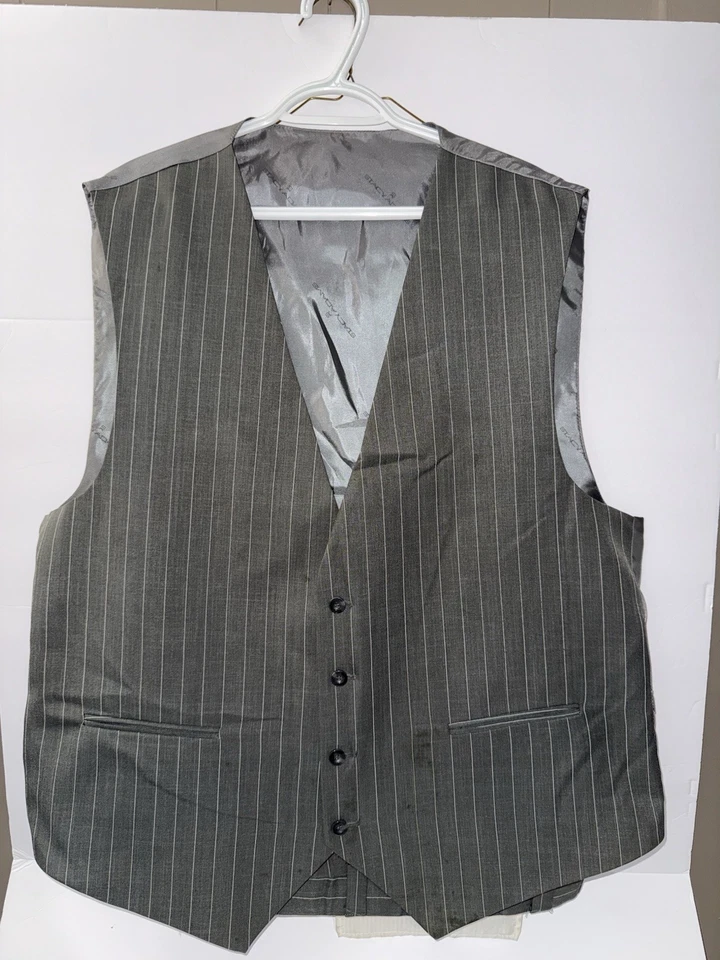 Stacy Adams Gray Pinstripe Three-Piece Suit (Jacket, Vest & Pants - Image 4 of 4