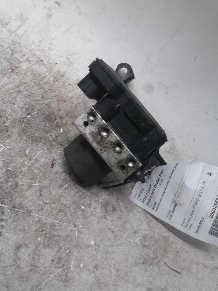 Conjunto de actuador y bomba de pieza de freno antibloqueo para 13-18 LEXUS ES300H 594016 Foto 2 de 4