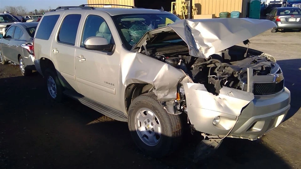 Puerta trasera izquierda del conductor compatible con 07-14 TAHOE 222814 Foto 3 de 4