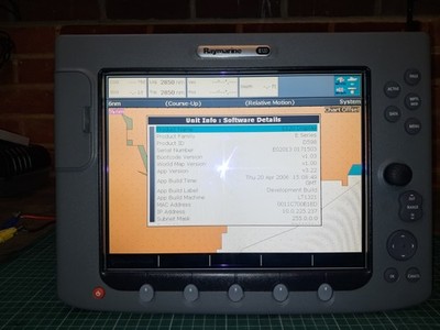 Raymarine E120 Classic MFD / Kartenplotter / Radar