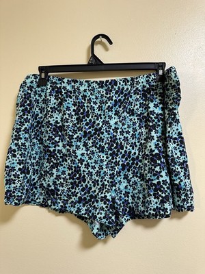 Women s White Stag Pajama Shorts Size 3X. Waist Is 40 Inches Length Is 14 Inches