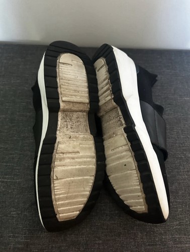 Black And White Mesh Michael Kors Sneakers - Picture 13 of 13