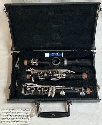 Vito Reso-Tone 7212 Students Clarinet w/ Case & Accessories untested as found