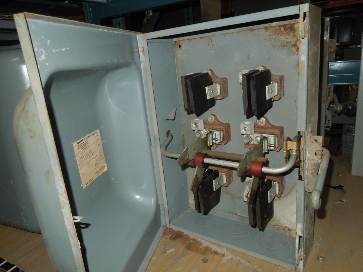 e.y_i Square D 82254 Series E1 200 Amp 240 Volt 1PH 2W Double Throw