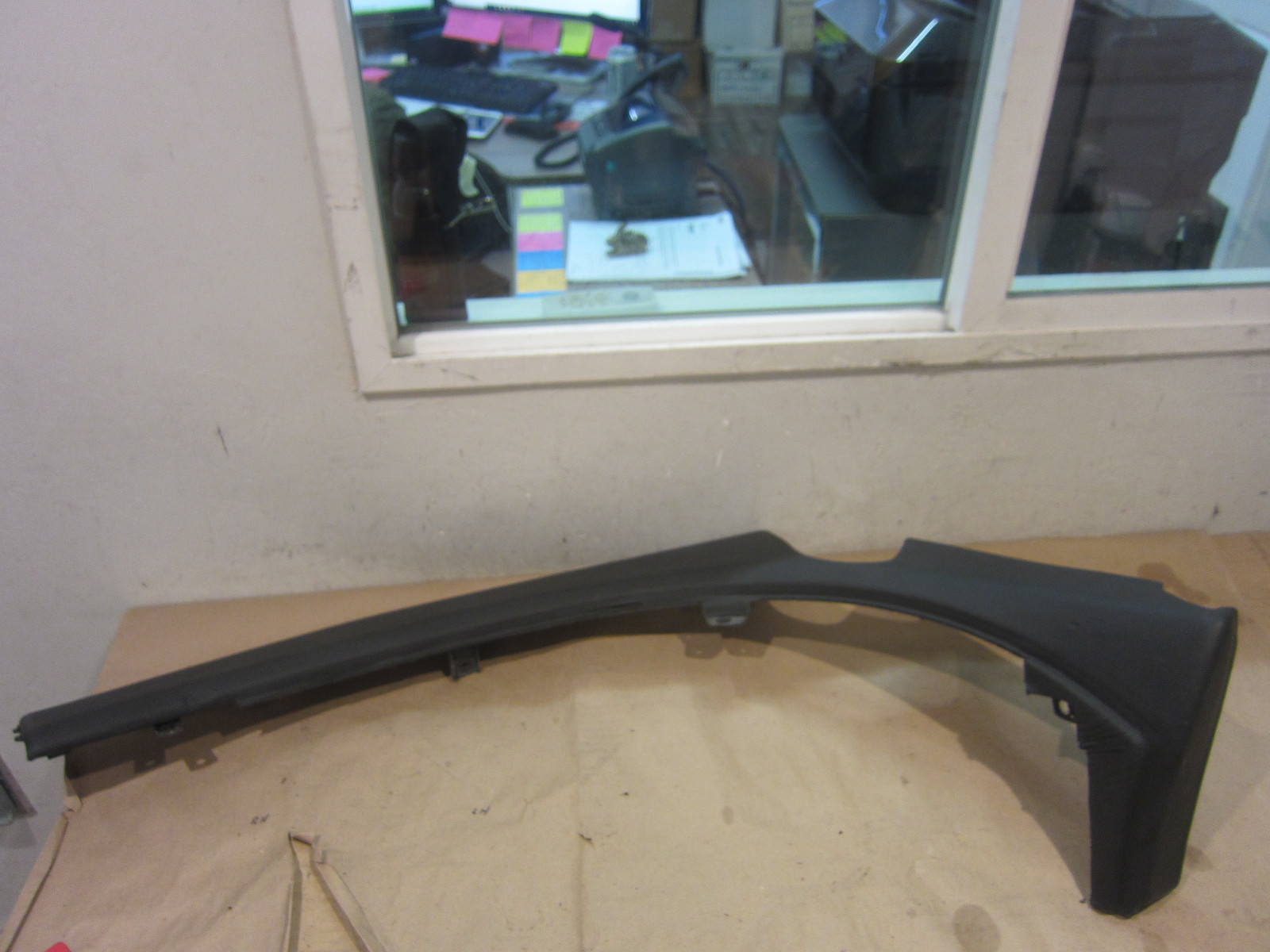 Lamborghini Gallardo - RH Dash Trim / Gap Cover - Black - P/N 400858346