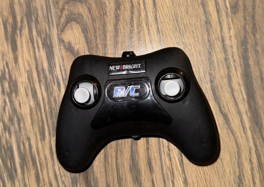 New Bright G6DGF21HA 2.4GHz R/C Car Remote [No Battery Cover]