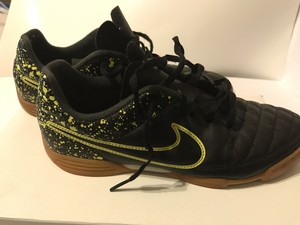 nike junior tiempo